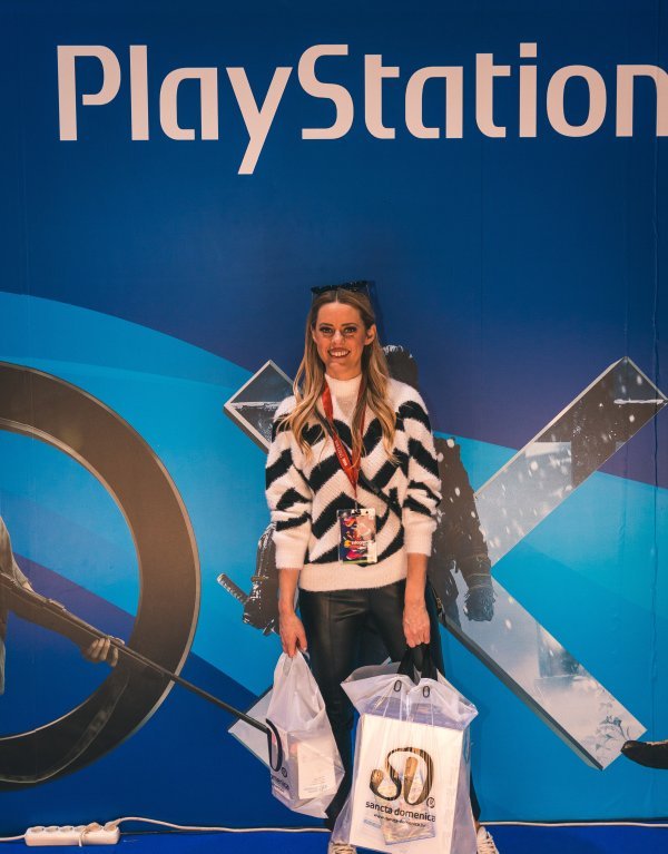 Andrea Andrassy_shopping_Black Friday_2