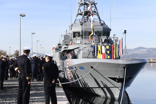 U vojarni Admiral flote Sveto Letica - Barba održana je svečanost primopredaje i imenovanja prototipa novog obalnog ophodnog broda Hrvatske ratne mornarice OOB_31 Omiš