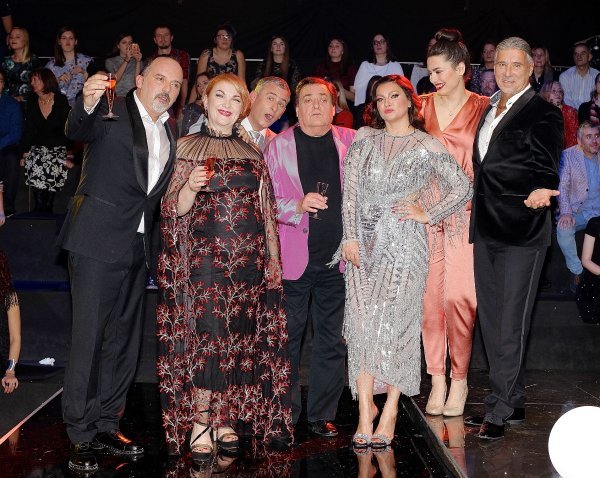 A strana - novogodišnji program