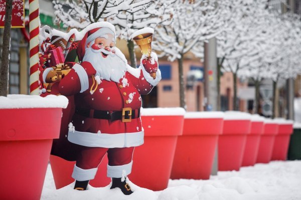 Snijeg zabijelio ulice Osijeka