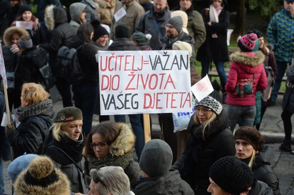 Prosvjed nastavnika 'Za sigurnu školu'