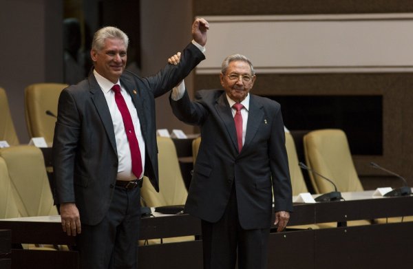 Miguel Diaz-Canel preuzeo je vođenje Kube od Raula Castra