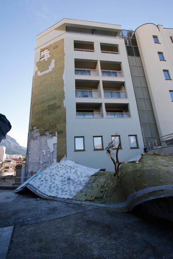 Olujna bura prouzročila štetu na makarskom području