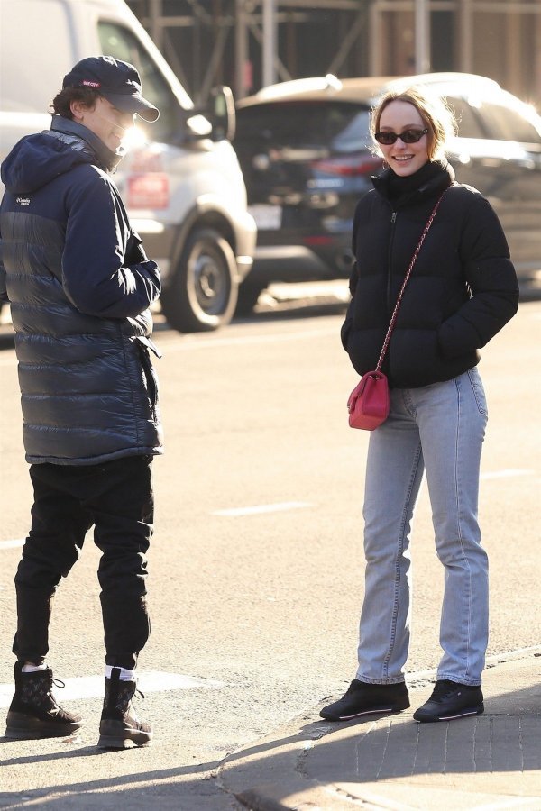 Timothée Chalamet i Lilly Rose Depp