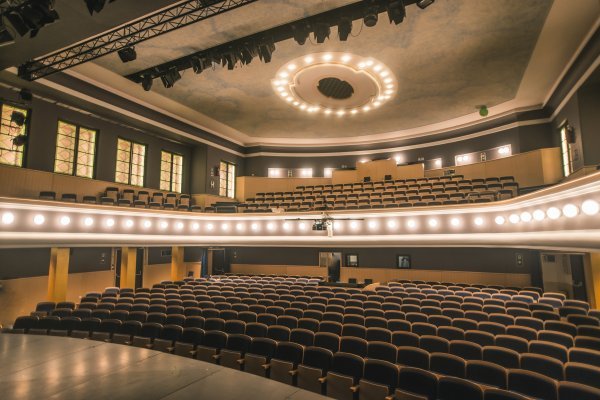 NK Jarun, HRT, Komedija_26