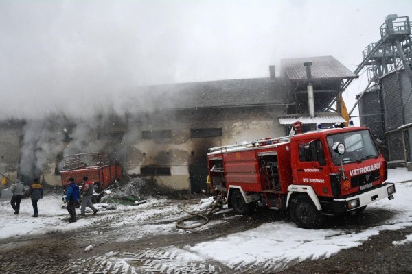 Na Eko imanju Željka Mavrovića u Sloboštini kod Požege izbio požar