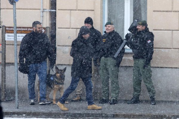 Antidron puška u rukama hrvatske policije prvi je put primijećena prilikom boravka srbijanskog predsjednika Aleksandra Vučića u Zagrebu prošle godine