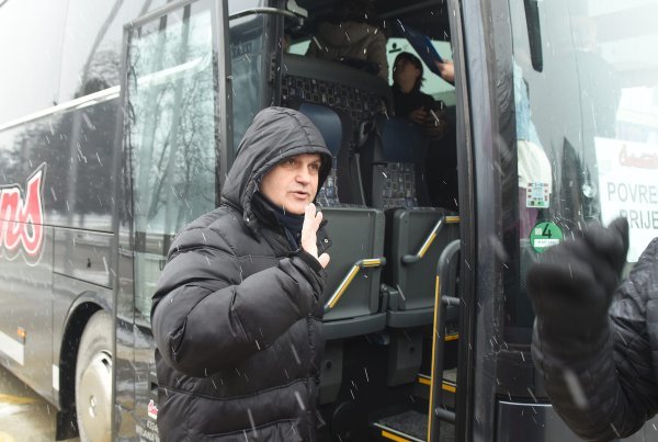 Karlovački dužnosnici otišli na duhovnu obnovu u Karmel sv. Ilije u Buško Blato na obali istoimenog jezera u Hercegovini.