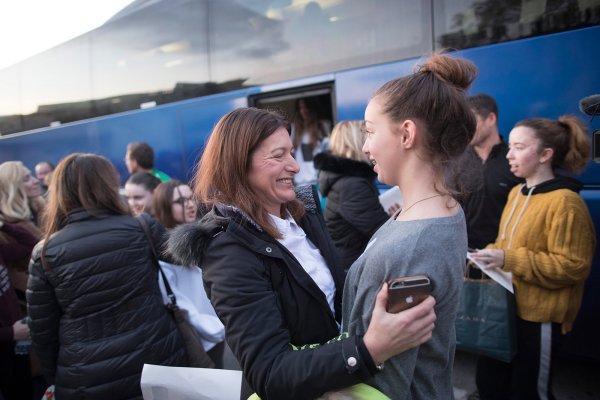 Povratak srednjoškolaca kojima je izgorio autobus u Švicarskoj
