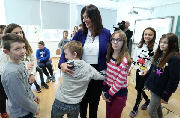 Ministrica Divjak posjetila OŠ Jabukovac