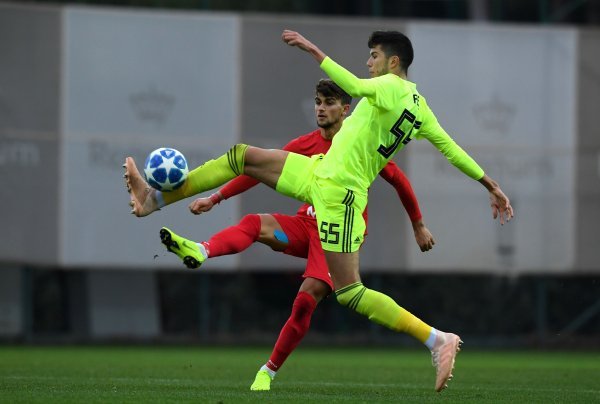 GNK Dinamo - FK Partizani Tirana.  Dino Perić