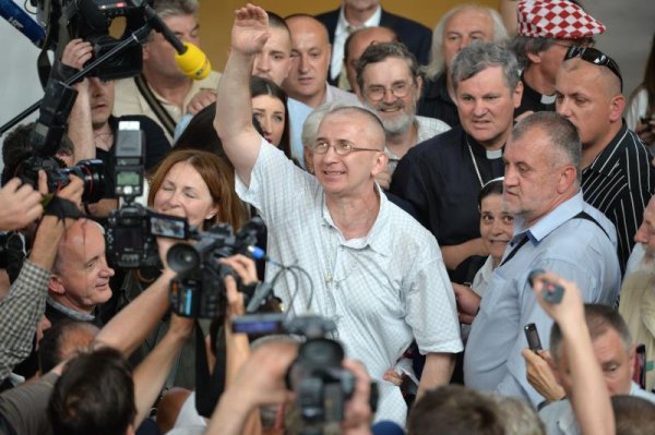 Haški osuđenik Dario Kordić stigao u Zračnu luku Zagreb (10)