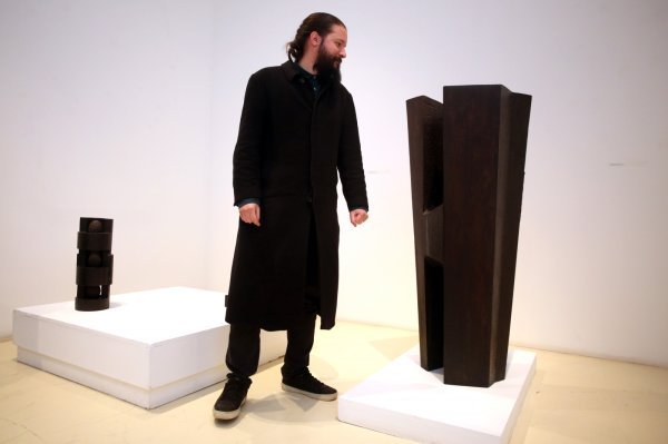 Izložba kipara Dušana Džamonje