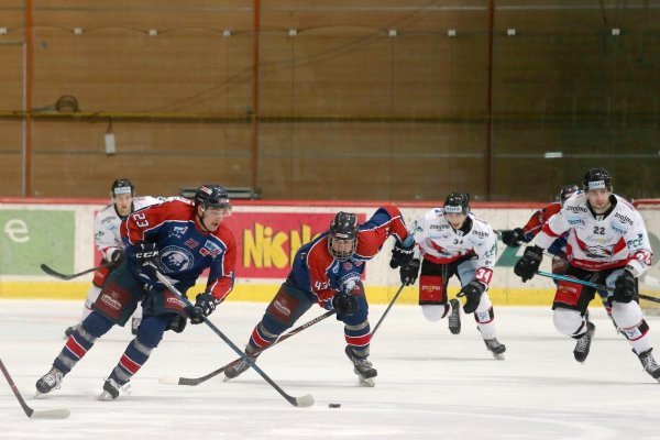 KHL Medveščak Zagreb (Luka Jarčov, Luka Mikulić) - HC Orli Znojmo (Patrik Novak)