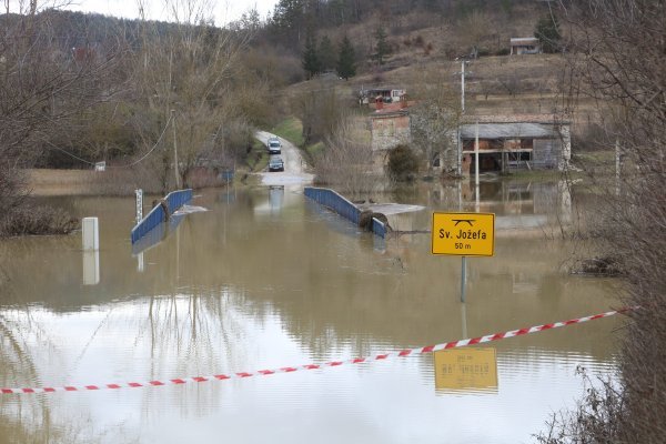 Nabujala voda u Pazinčici i Pazinskoj jami