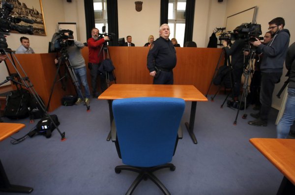 Izricanje presude Željku Dolačkom