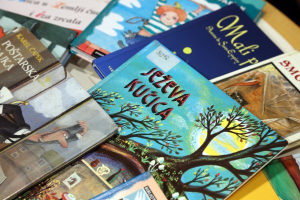 Knjige uklonjene s popisa obavezne školske lektire