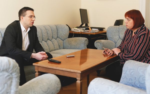 Tomislav Sokol u razgovoru s novinarkom tportala Majom Šurinom