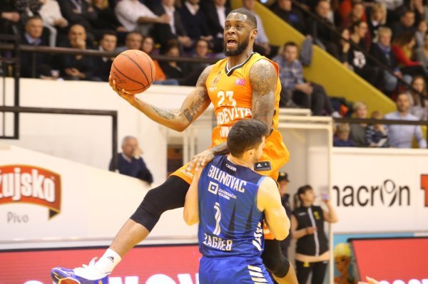 KK Cedevita (Elgin Cook) - KK Cibona (Josip Bilionovac)