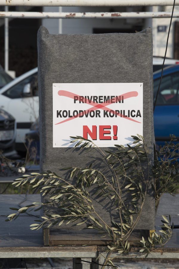 Prosvjed stanara Kopilice koji ne žele autobuse pod prozorom