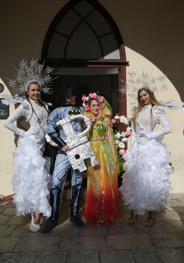 Gradonačelnik Andro Krstulović Opara predao ključeve Grada Šumskoj vili i Batmanu