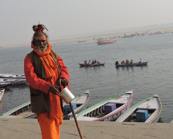 Daj rupiju za svetog čovjeka