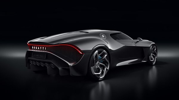 Bugatti Voiture Noire s boka