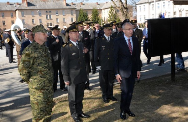 Ministar obrane Damir Krstičević, Mirko Šundov