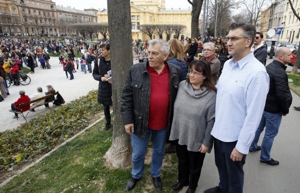 Andrej Plenković na prosvjedu #Spasime