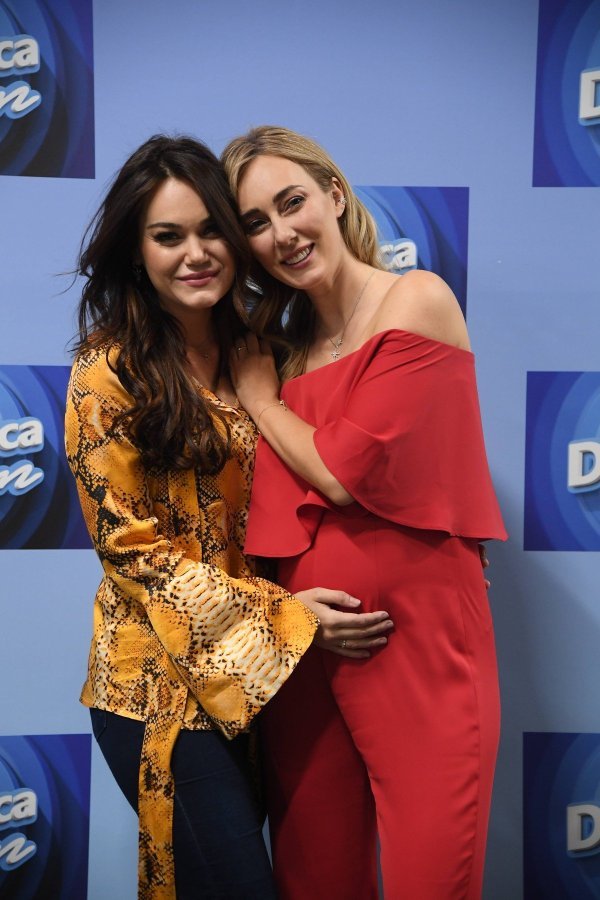 Cristel Carrisi sa sestrom Rominom