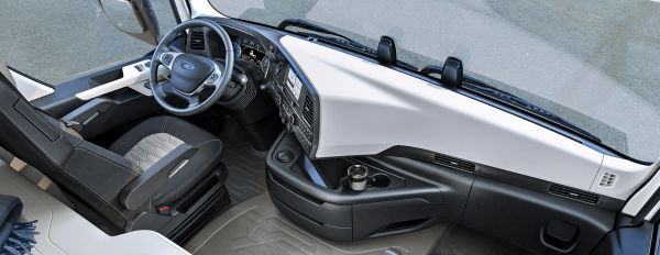 Unutrašnjost kabine tegljača Ford F-MAX