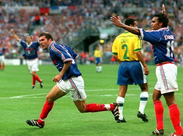 Zinedine Zidane i Trikolori razbili su u finalu SP-a 1998. favorizirani Brazil 3:0