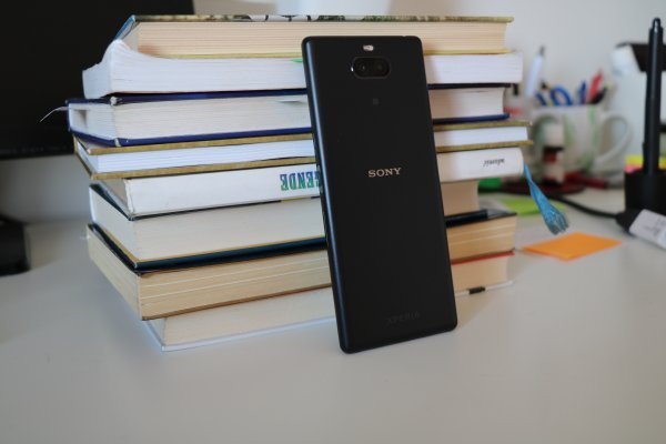 Sony Xperia 10 - fotografije uređaja
