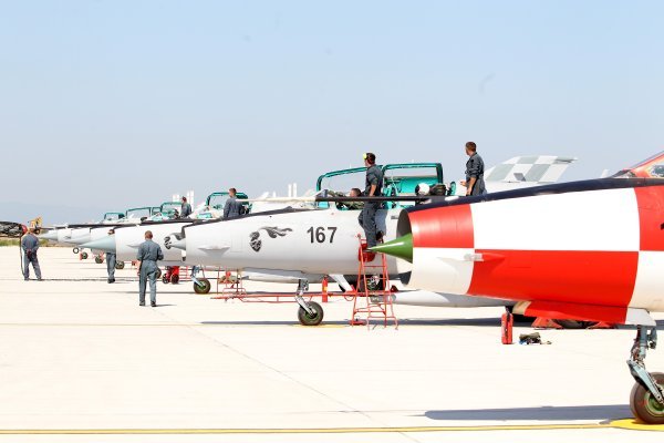 Predstavljanje eskadrile aviona MiG-21 nakon remonta 2015.