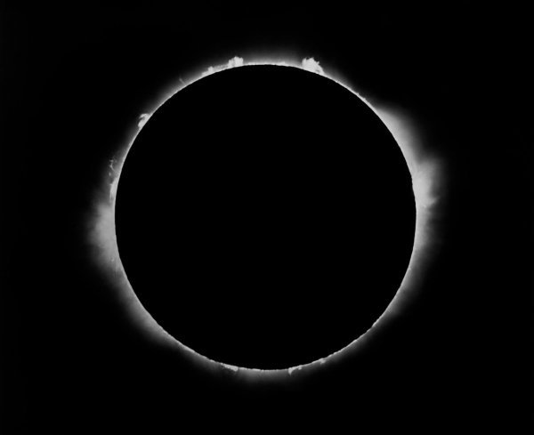 Potpuna pomrčina Sunca