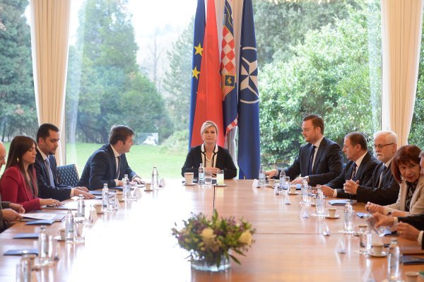 Sastanak predsjednice s vijećem za gospodarska pitanja