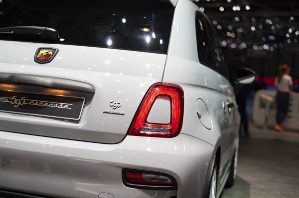 Abarth 595 esseesse straga