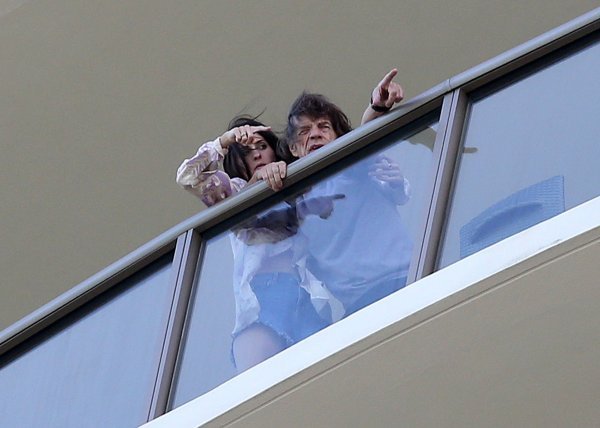 Mick Jagger s partnericom Melanie Hamrick i sinom Deverauxom (2)