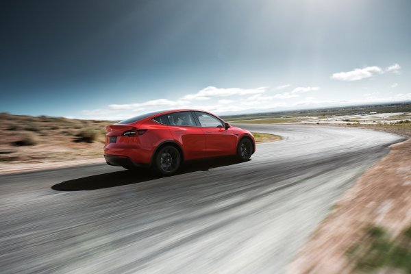 Tesla Model Y nadoknadit će dio prekoračene emisije CO2 iz proizvodnog programa Fiat Chryslera