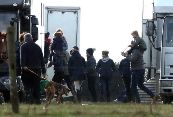 Princ William i Kate Middleton, Zara i Mike Tindall s djecom