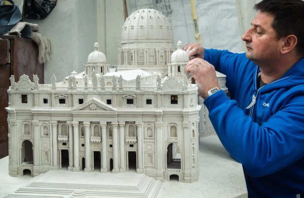 Josip Radić, minijatura Bazilike sv. Petra