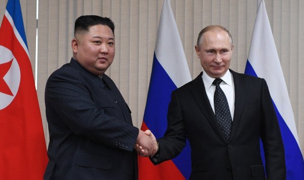 Kim Jong Un i Vladimir Putin