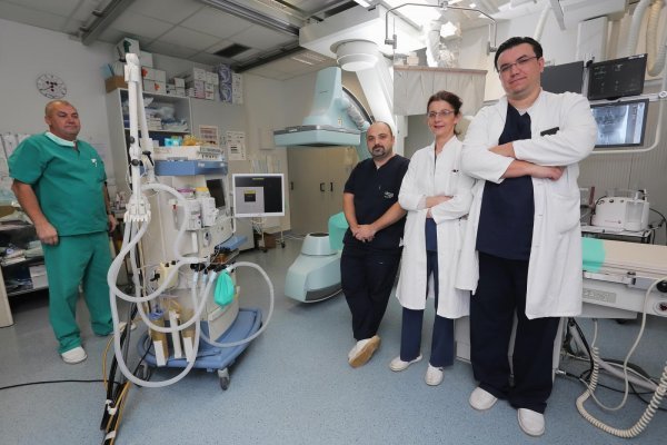 Dr. Vladimir Kaloušek i njegov tim u KBC-u Sestre milosrdnice trombektomiju izvode od 2014.