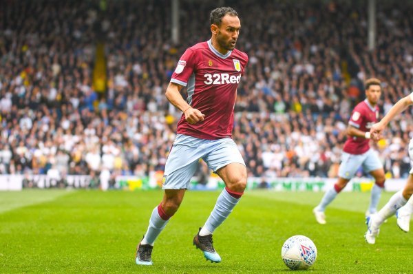 Leeds United - Aston Villa (Ahmed Elmohamady)