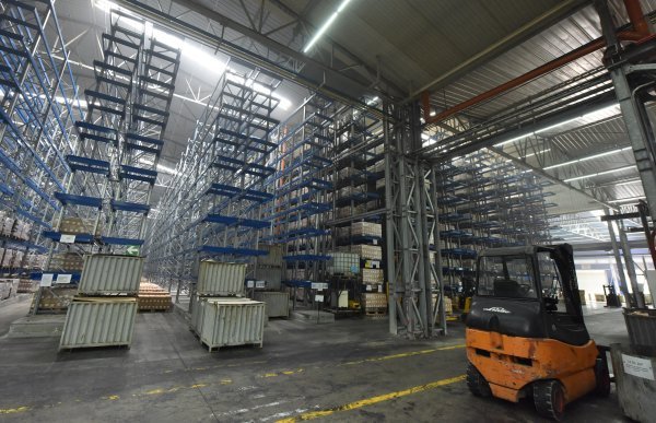 Tvornica vijaka DIV u Kninu