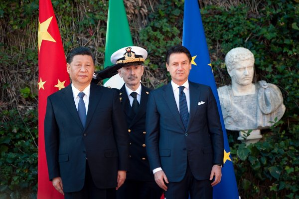 Kineski predsjednik Xi Jinping i talijanski premijer Giuseppe Conte