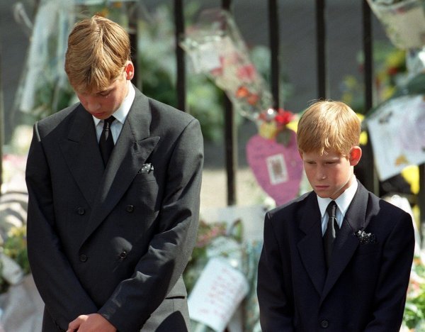 Prinčevi William i Harry na posljednjem ispraćaju princeze Diane