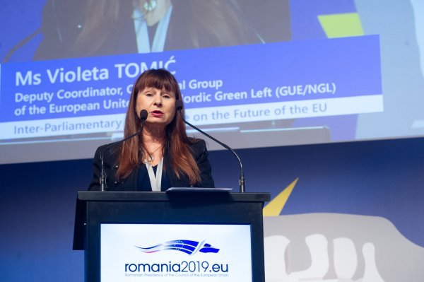 Violeta Tomič