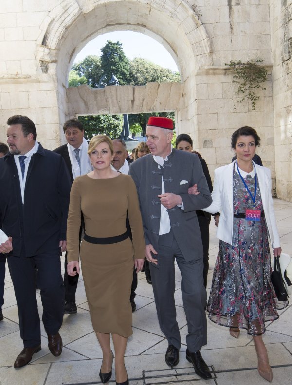 Predsjednica Kolinda Grabar Kitarović, gradonačelnik Andro Krstulović Opara i supruga Daniela Marasović Krstulović