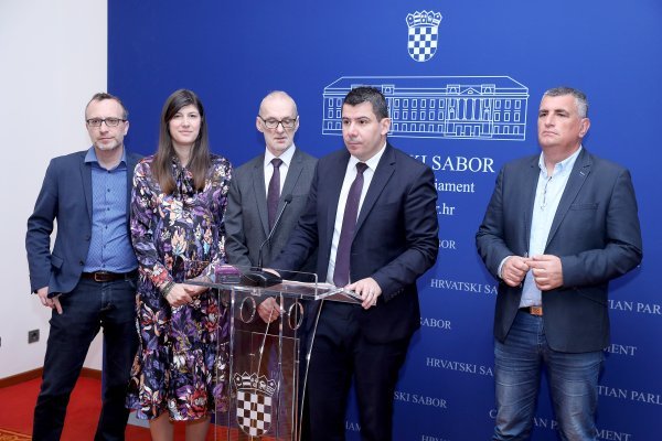 Konferencija za medije Kluba zastupnika Mosta